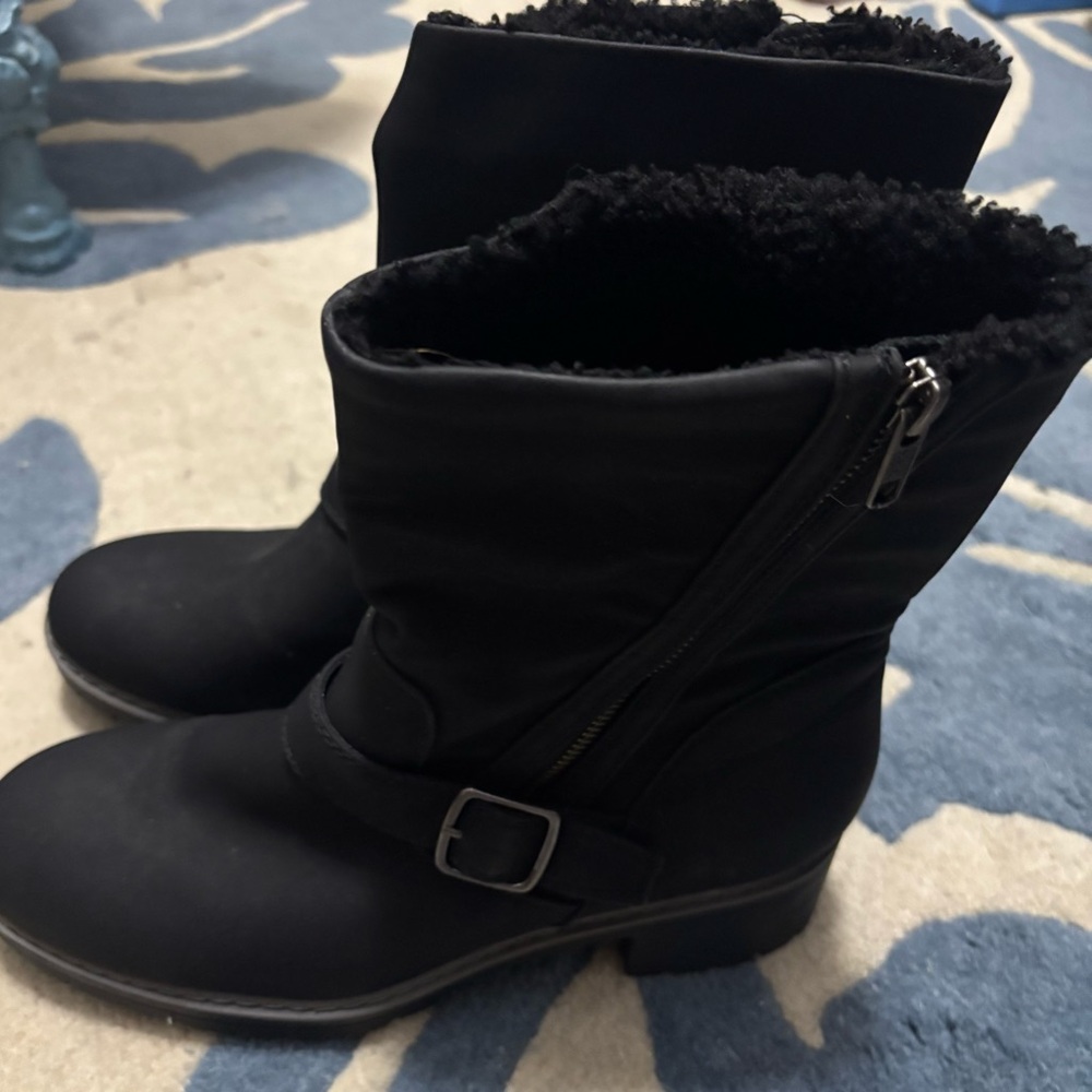 Bare Traps ladies boots, size 10